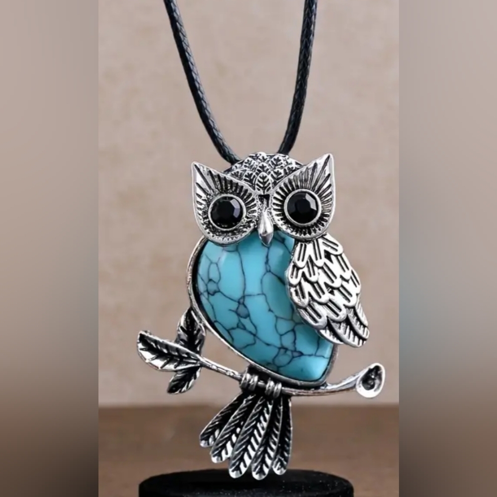 2/30$ Or 3/$35 Western Turquoise Stone Owl Pendant Necklace Preppy(#0138)